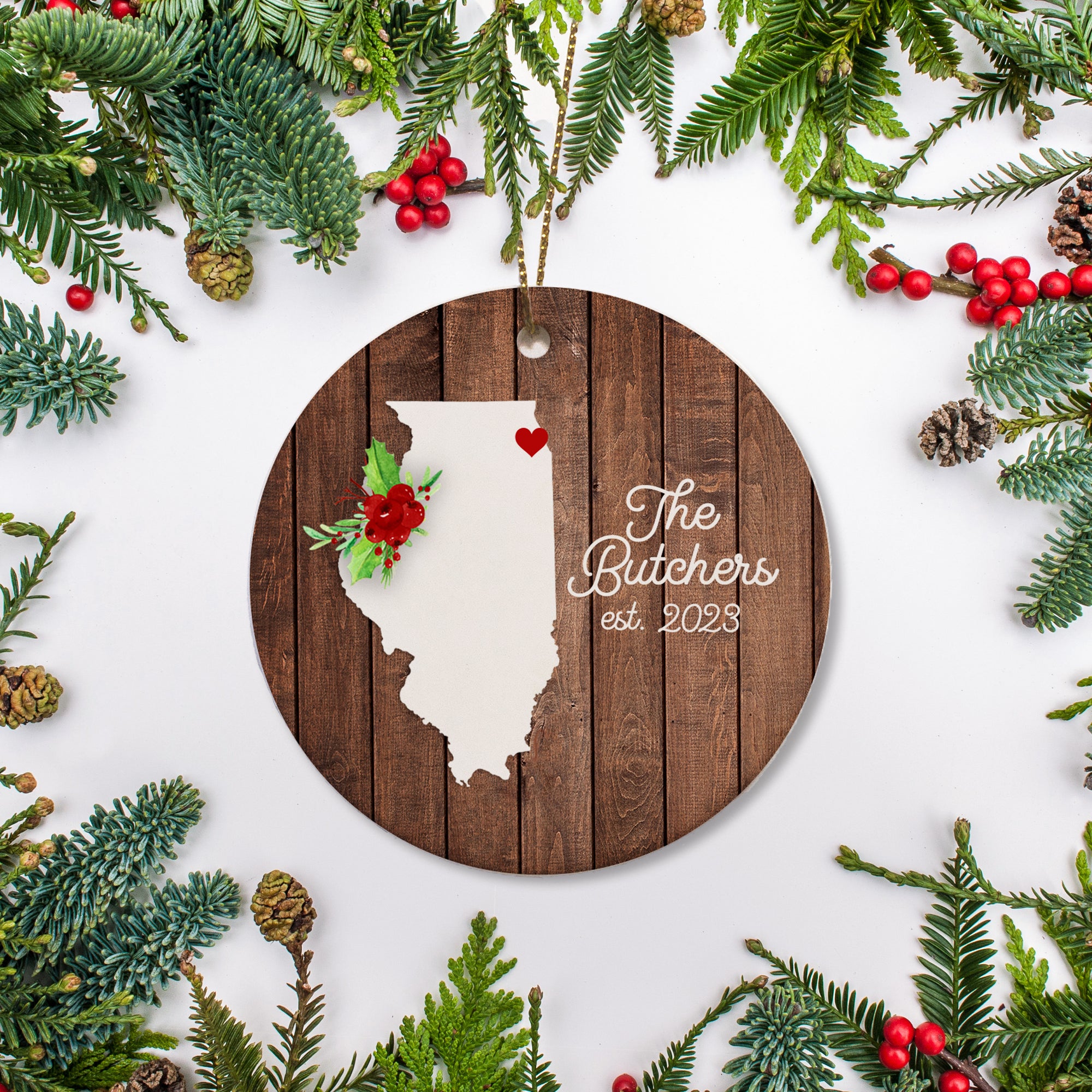 Illinois state christmas ornament. Personalized with your name, city, and year. Ceramic keepsake ornament with a gold hanging string. Great for a college student, new home owners, just moved, or vacation memory