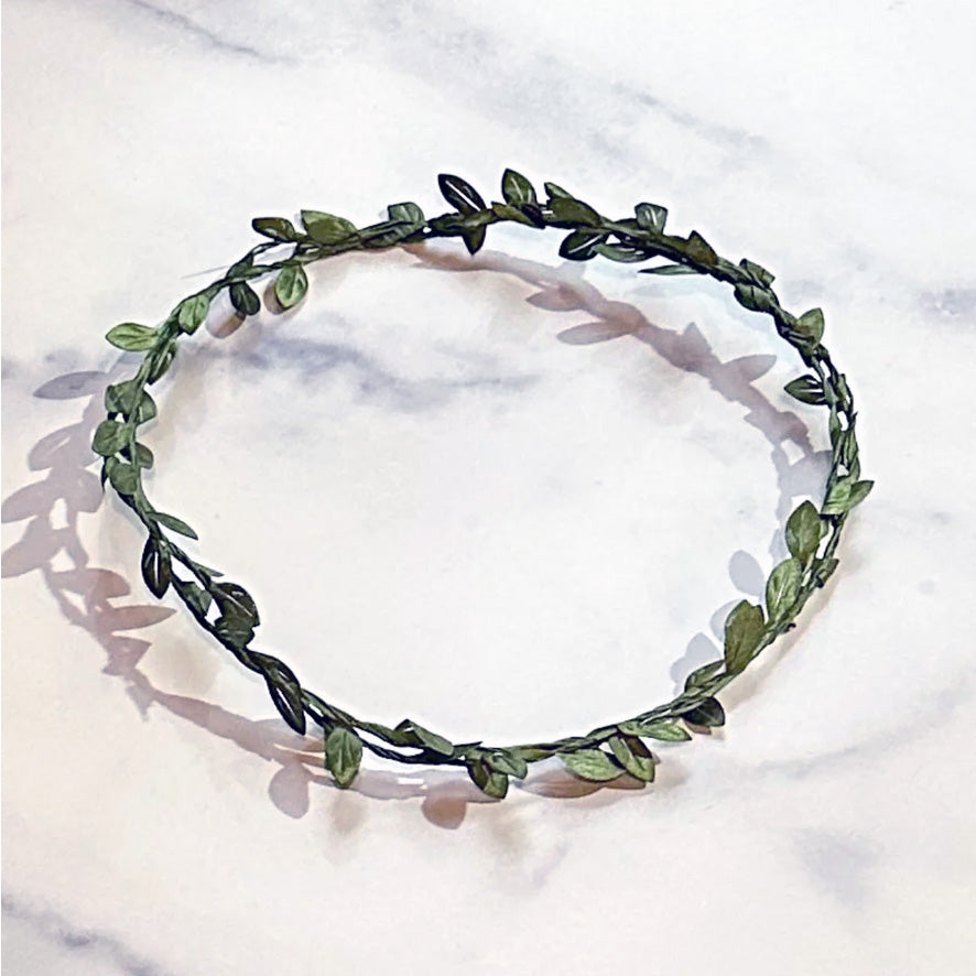 Dainty Wire Vine Wreath, Milestone marker for milestone blankets