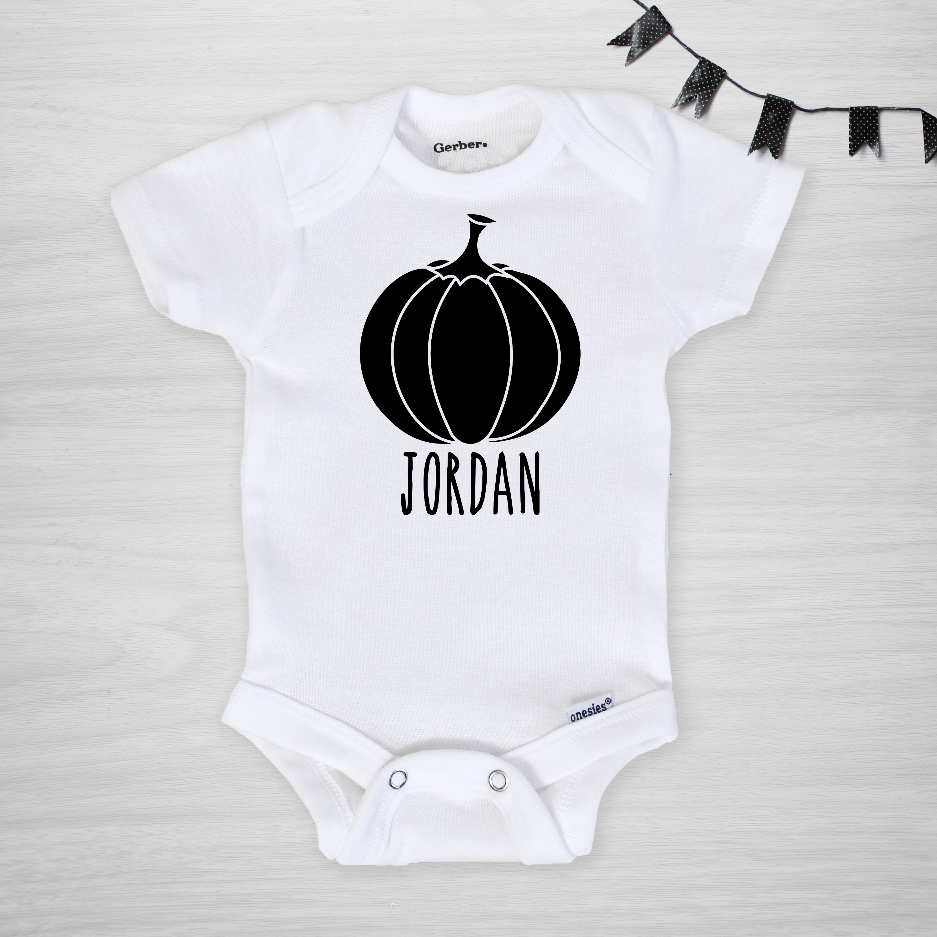 Baby Neutral Pumpkin Long Sleeve Onesies® Bodysuit – Gerber