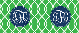 Chain link personalized coffee  mug in green with navy monogram